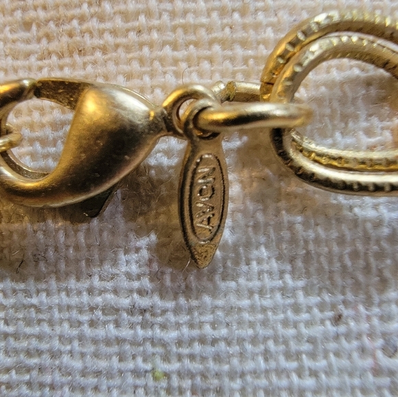 M9 Vintage (?) Avon Long Necklace - Picture 3 of 6